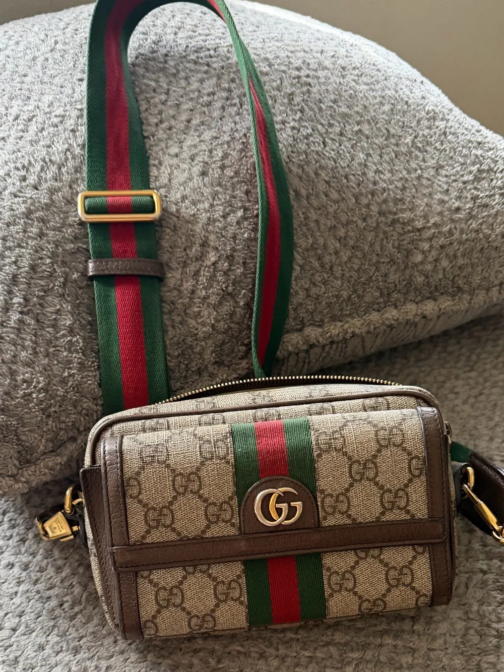 Gucci Beige GG Supreme Mini Crossbody with Green and Red Web